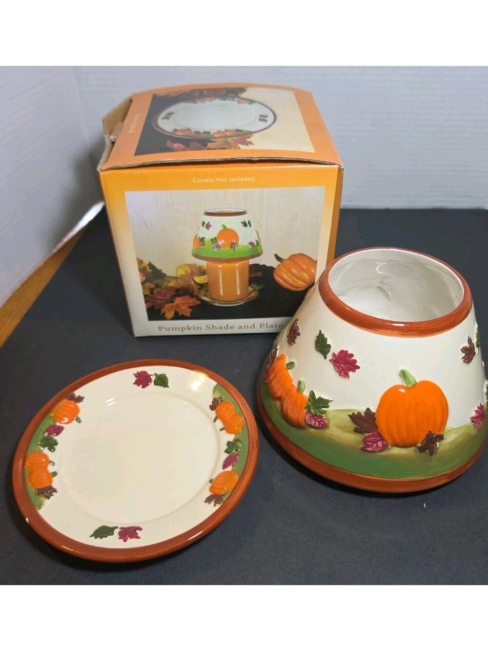 WINTER CHELSEA HOME PUMKIN SHADE AND PLATE SET, CANDLE NOT INCLUDED.